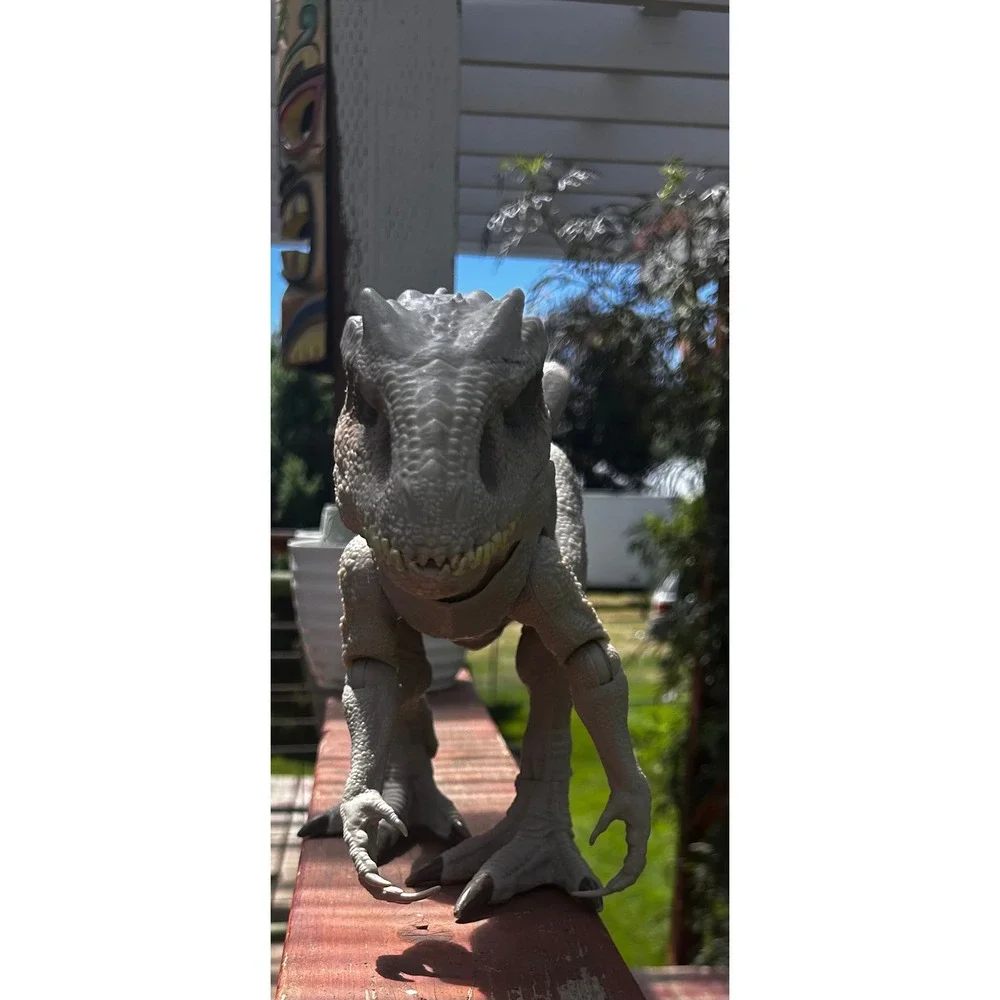 Mattel Jurassic World Indominus Rex Action Figure Hybrid Dinosaur Grey GCT95